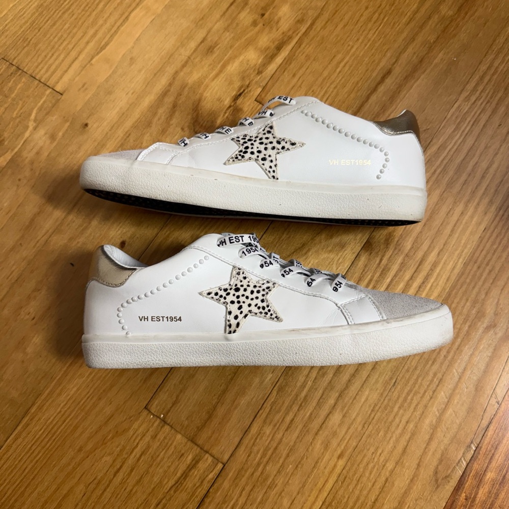 Vintage Havana Women’s Jumbo Star Sneakers Animal Print feminine Shoes Size 10